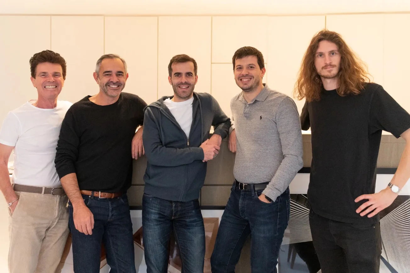 Zoi co-founders (from left to right): Dr. Claude Dalle, Fabrice Bonan, Ismaël Emélien, Cédric Carbone, Paul Dupuy.